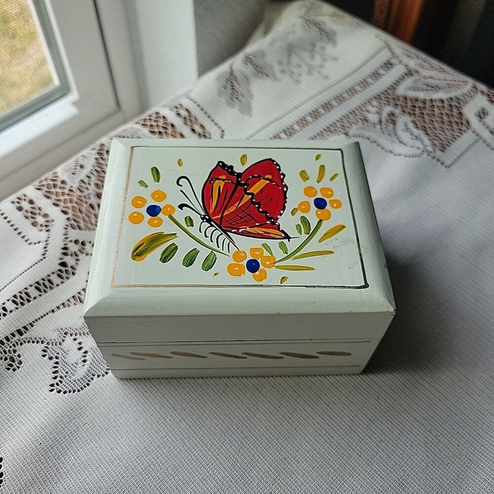Vtg Folk Art Mexican Wood Hand Painted Flowers Butterfly Trinket Jewelry Box SM